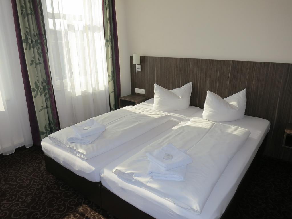 Pension Luft Дрезден Экстерьер фото
